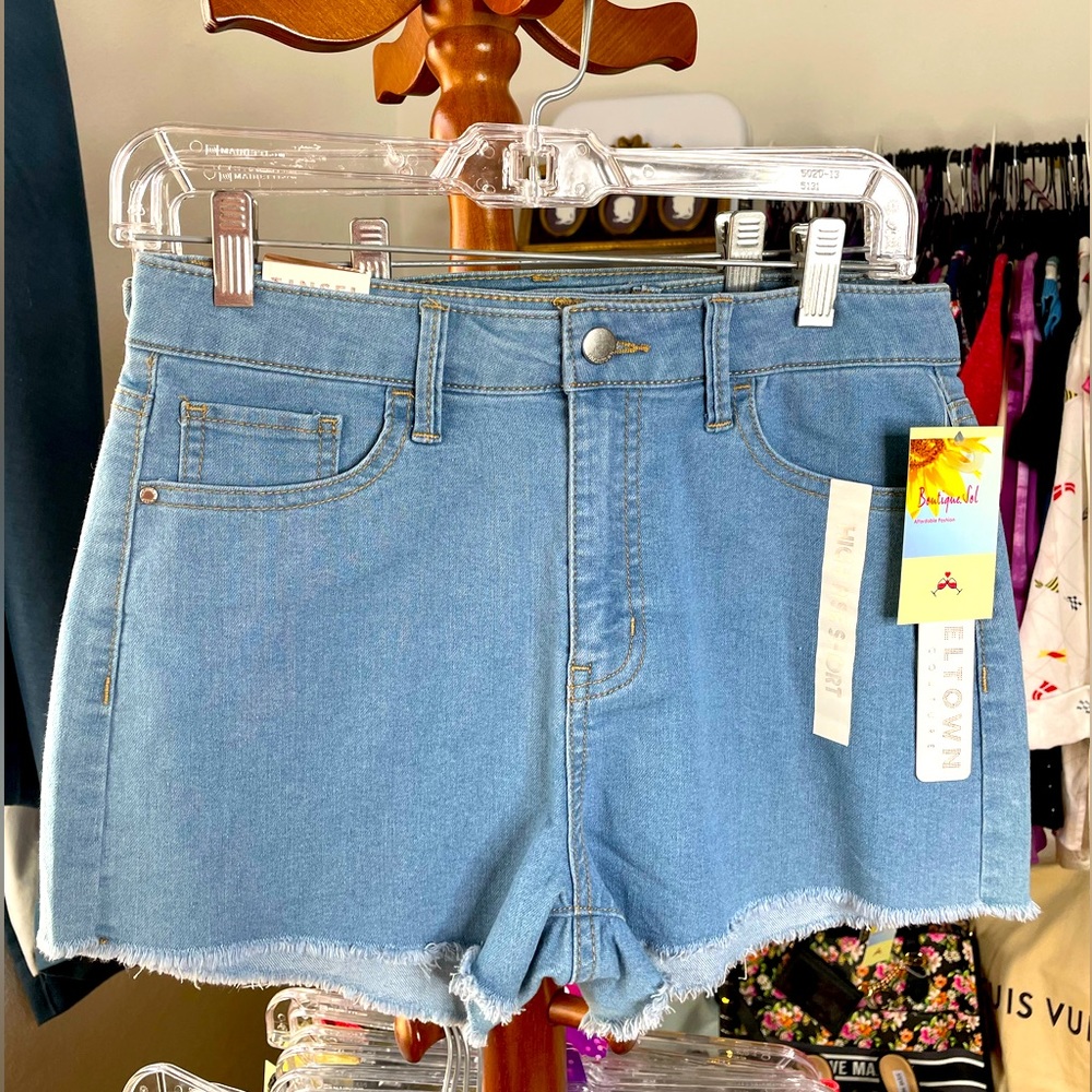 Tinseltown Shorts